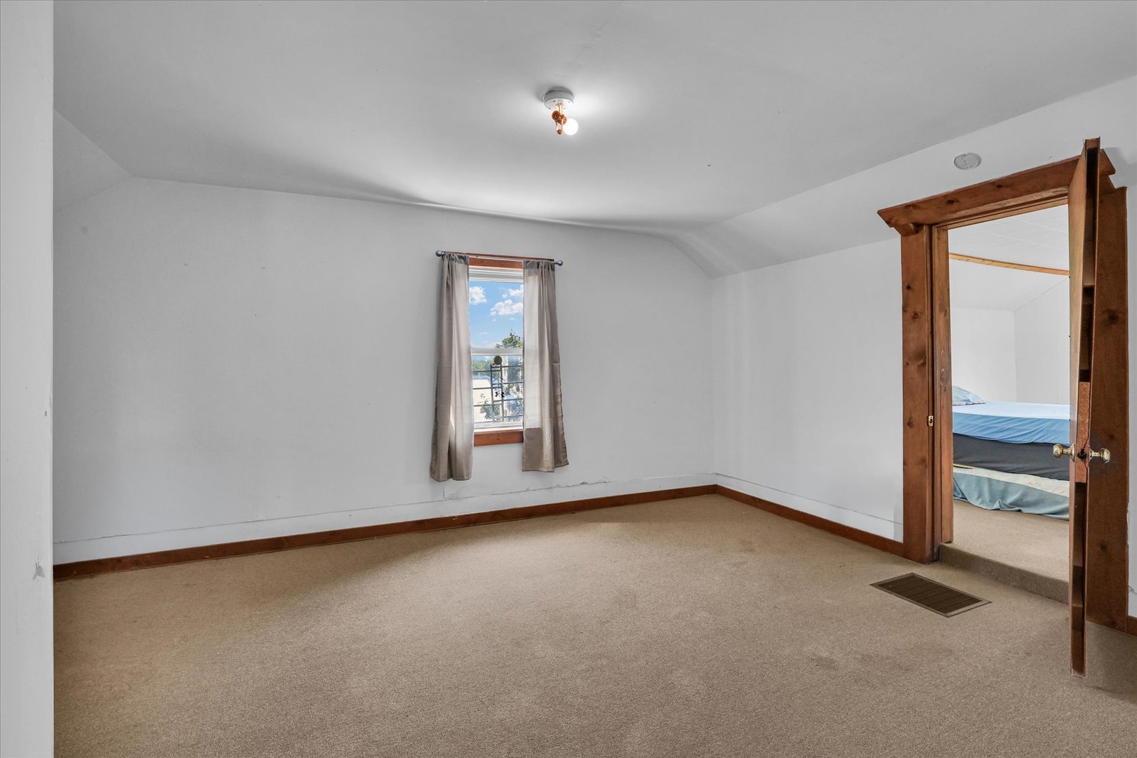 422 N Evergreen Street Property Photo 20