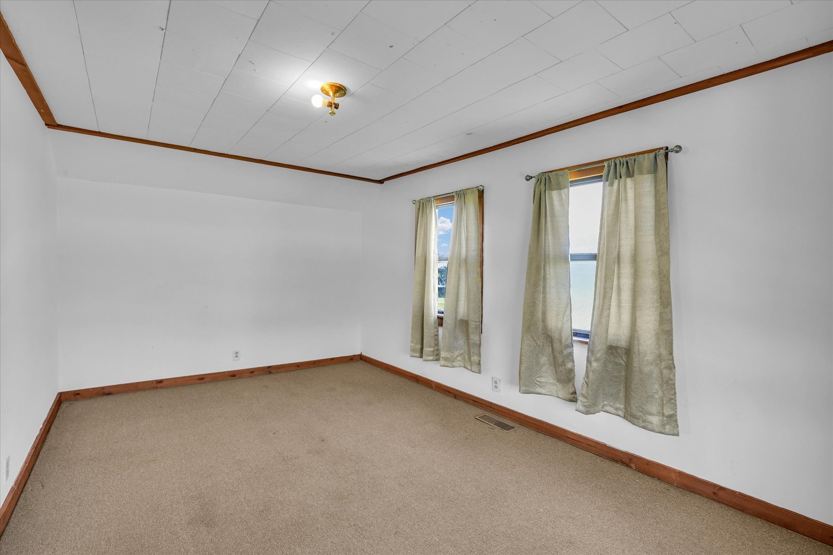 422 N Evergreen Street Property Photo 23