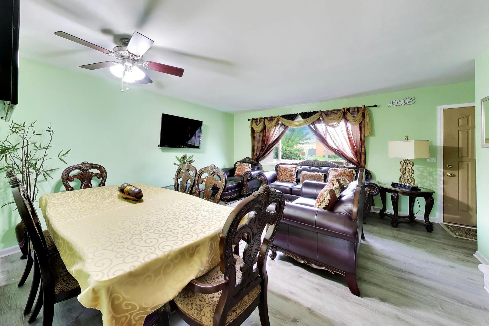 8647 Gregory Lane Property Photo 4