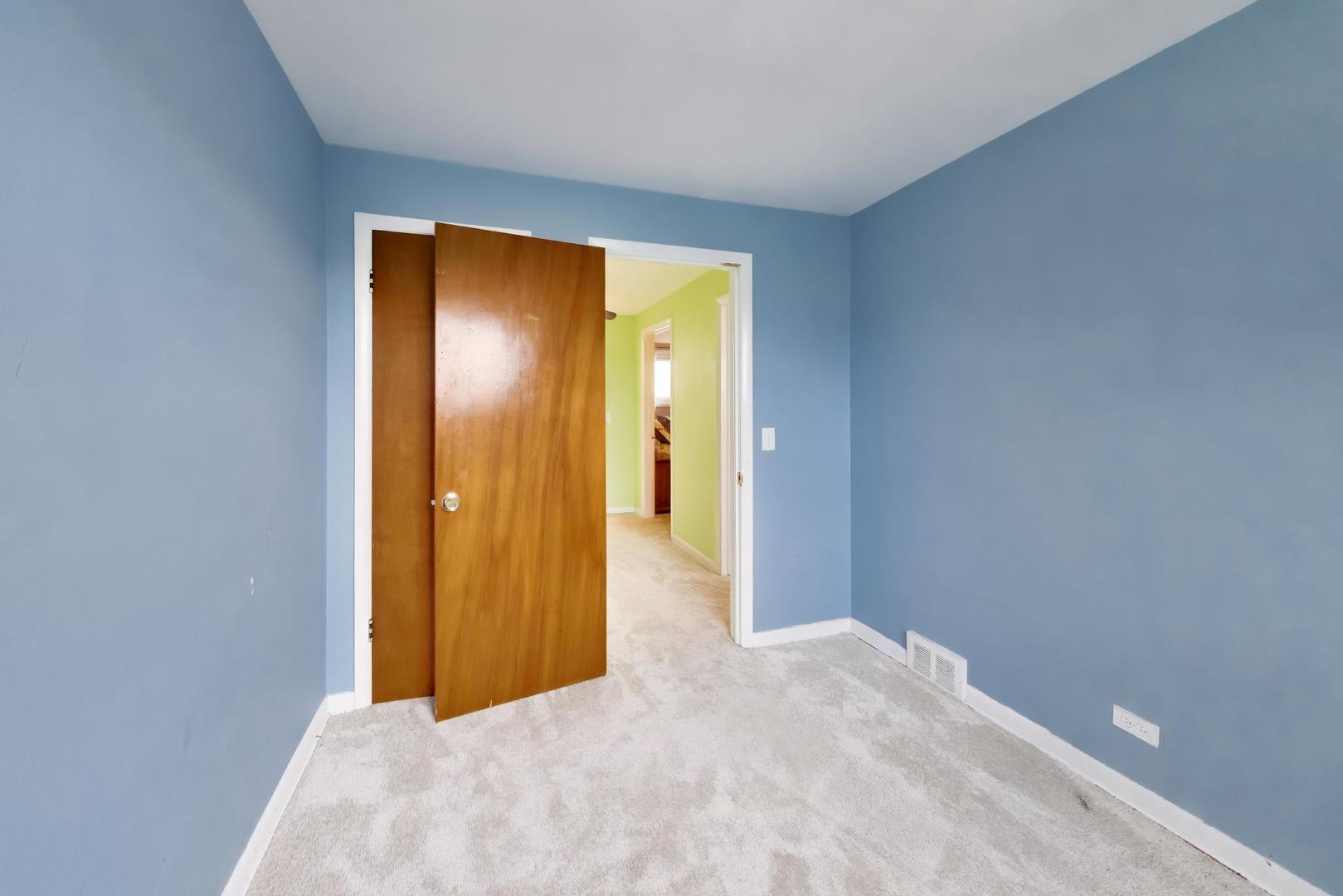 8647 Gregory Lane Property Photo 16