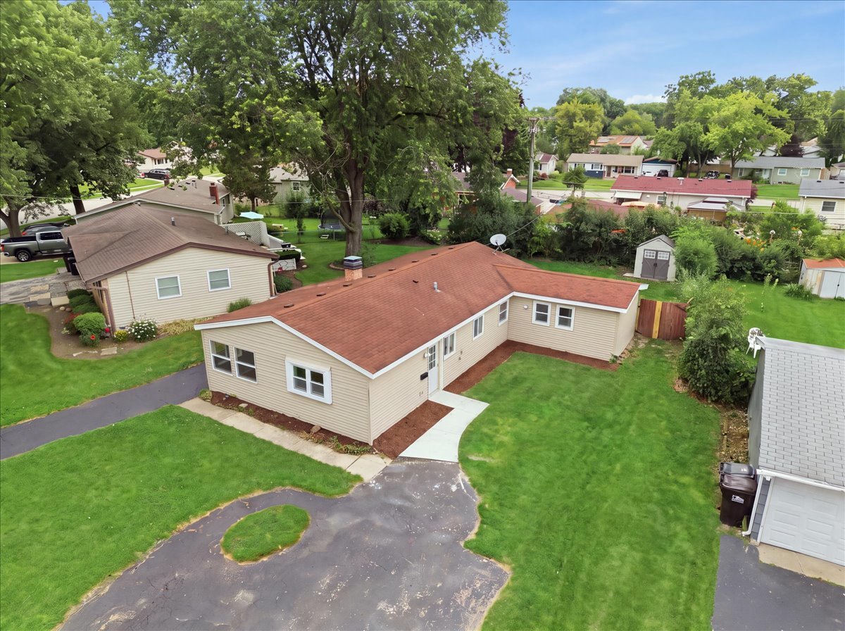 693 Minerva Avenue Property Photo 6