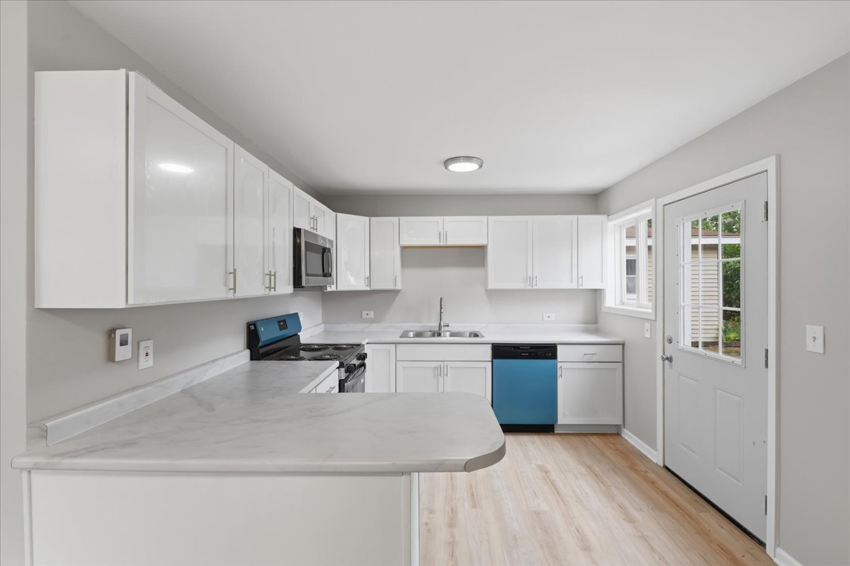 693 Minerva Avenue Property Photo 13