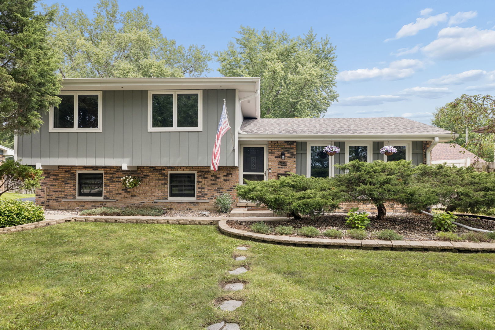 14735 Highland Avenue Property Photo 1