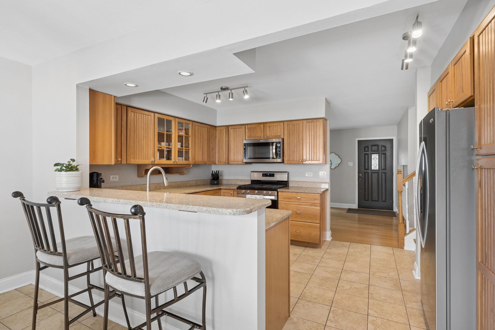 14735 Highland Avenue Property Photo 8