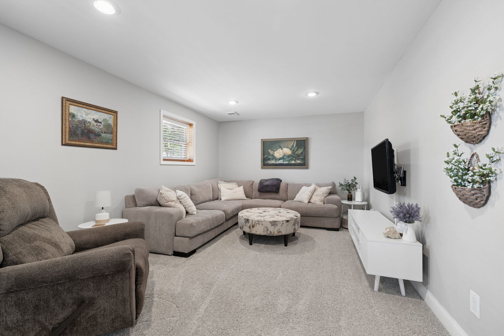 14735 Highland Avenue Property Photo 14