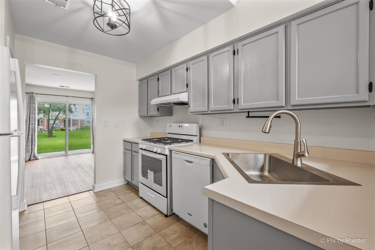 1478 Winfield Way Property Photo 8