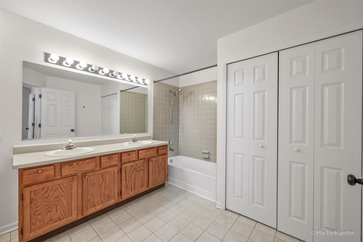1478 Winfield Way Property Photo 17