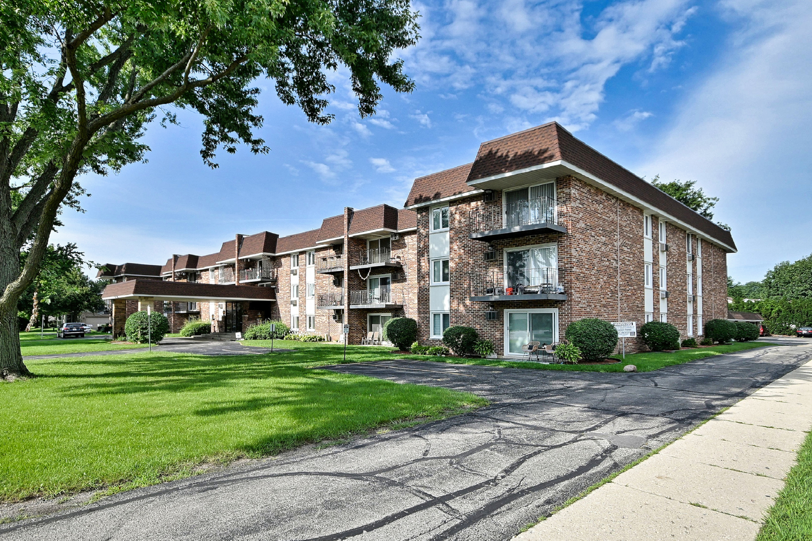 850 S Lorraine Road 3e Property Photo 2
