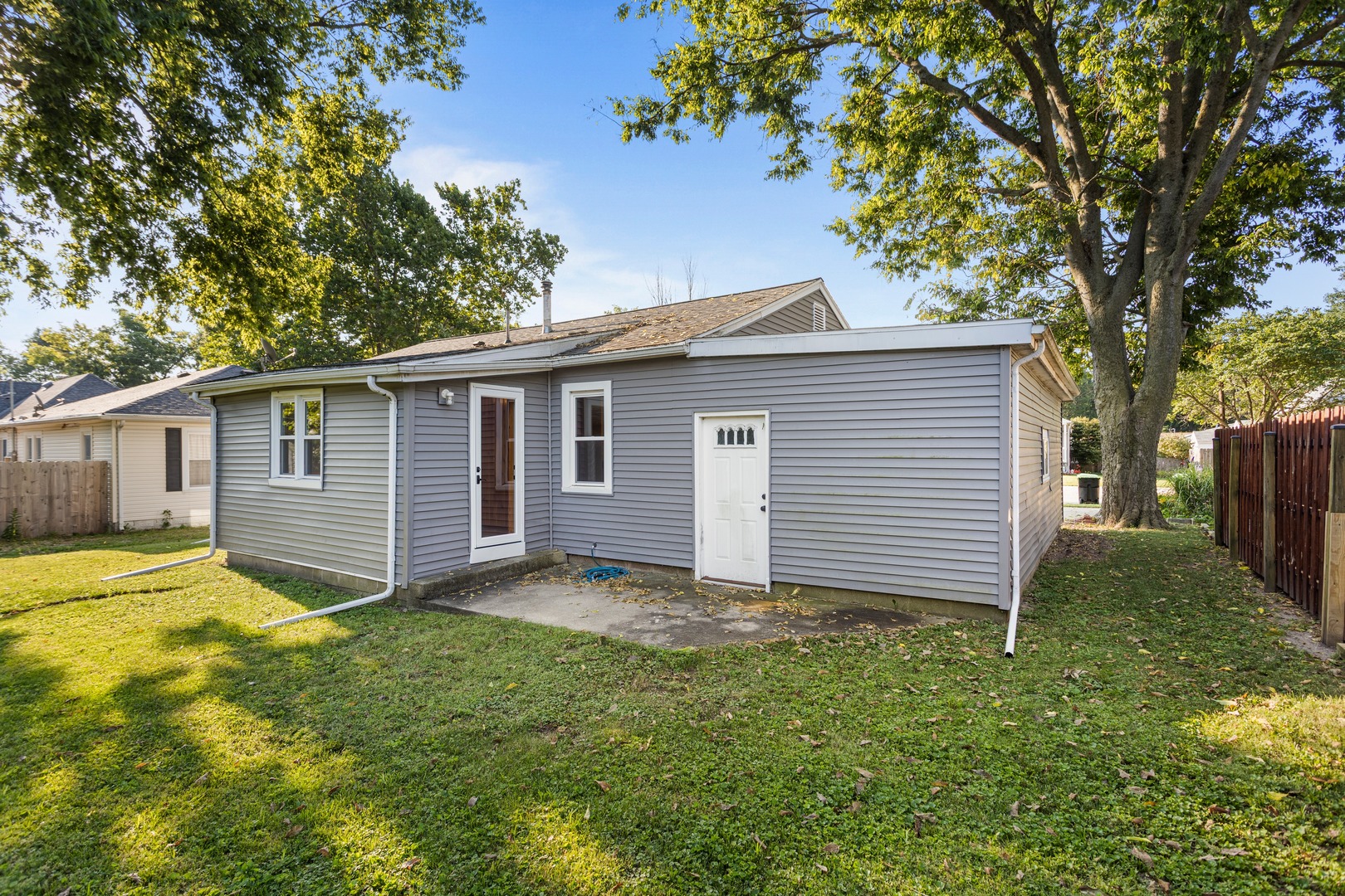 602 E Van Allen Street Property Photo 5