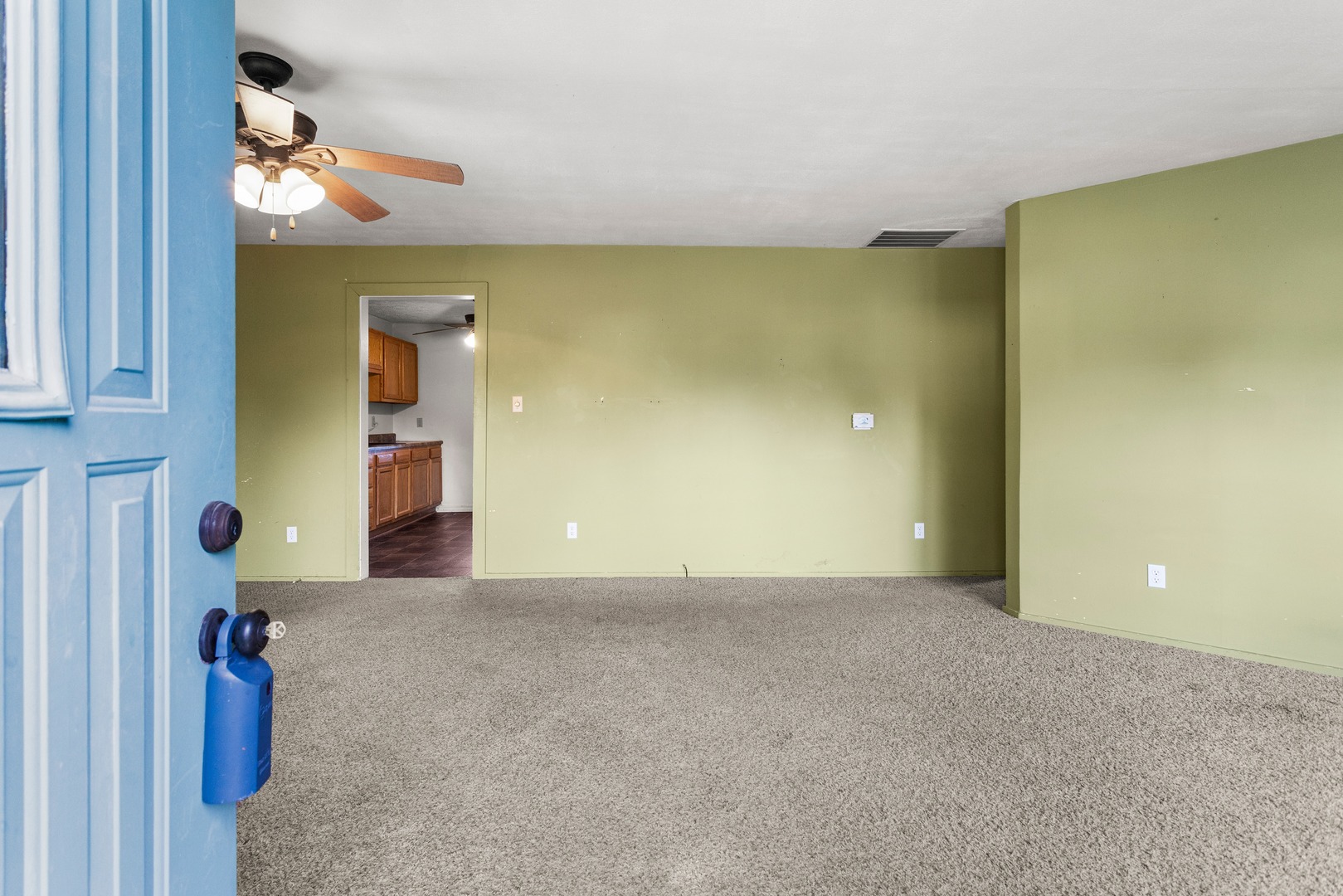 602 E Van Allen Street Property Photo 7