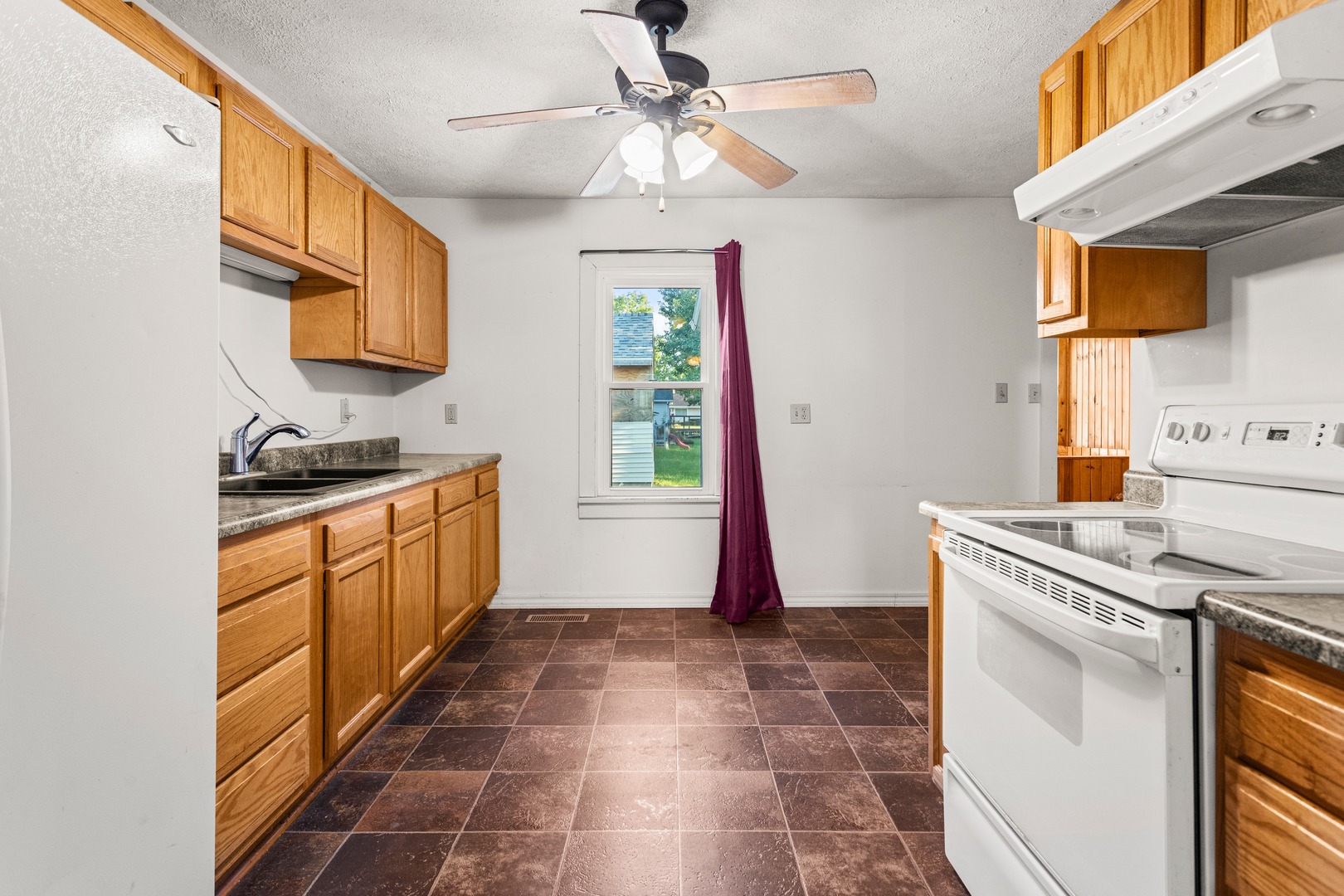 602 E Van Allen Street Property Photo 10