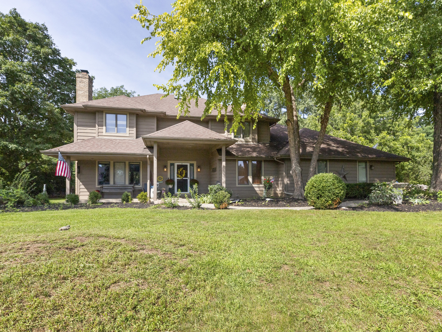 7701 Old Post Road Property Photo 2