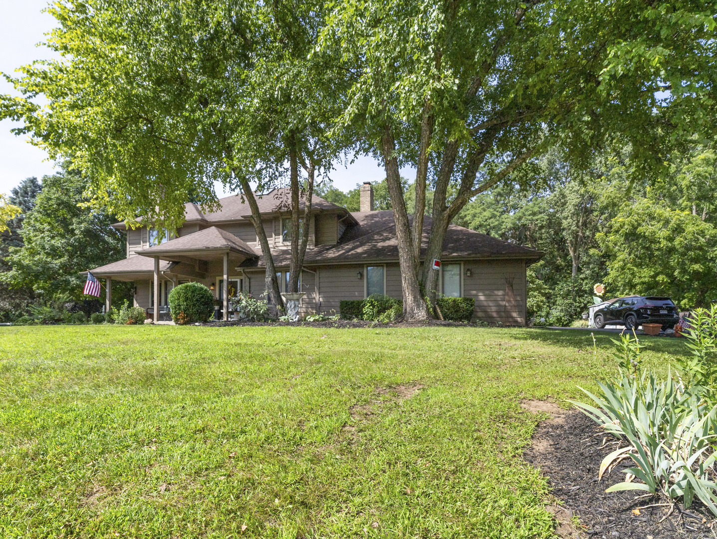 7701 Old Post Road Property Photo 3