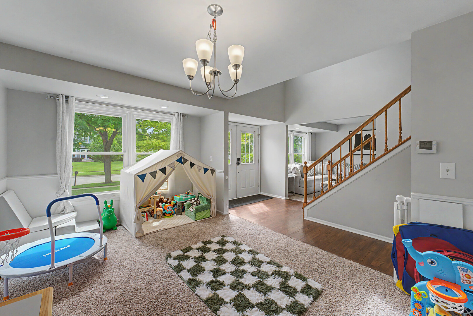 1262 Knollwood Circle Property Photo 13