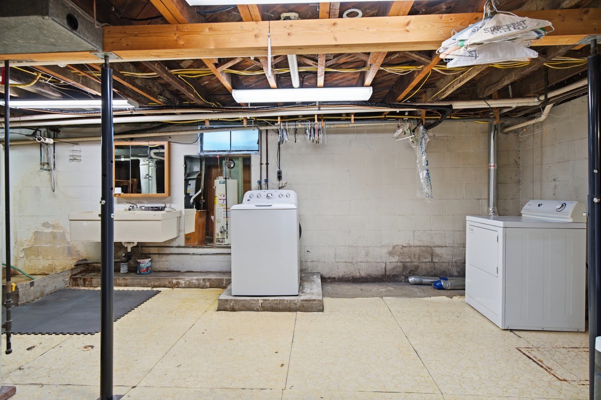 100 E Lincoln Drive Property Photo 34