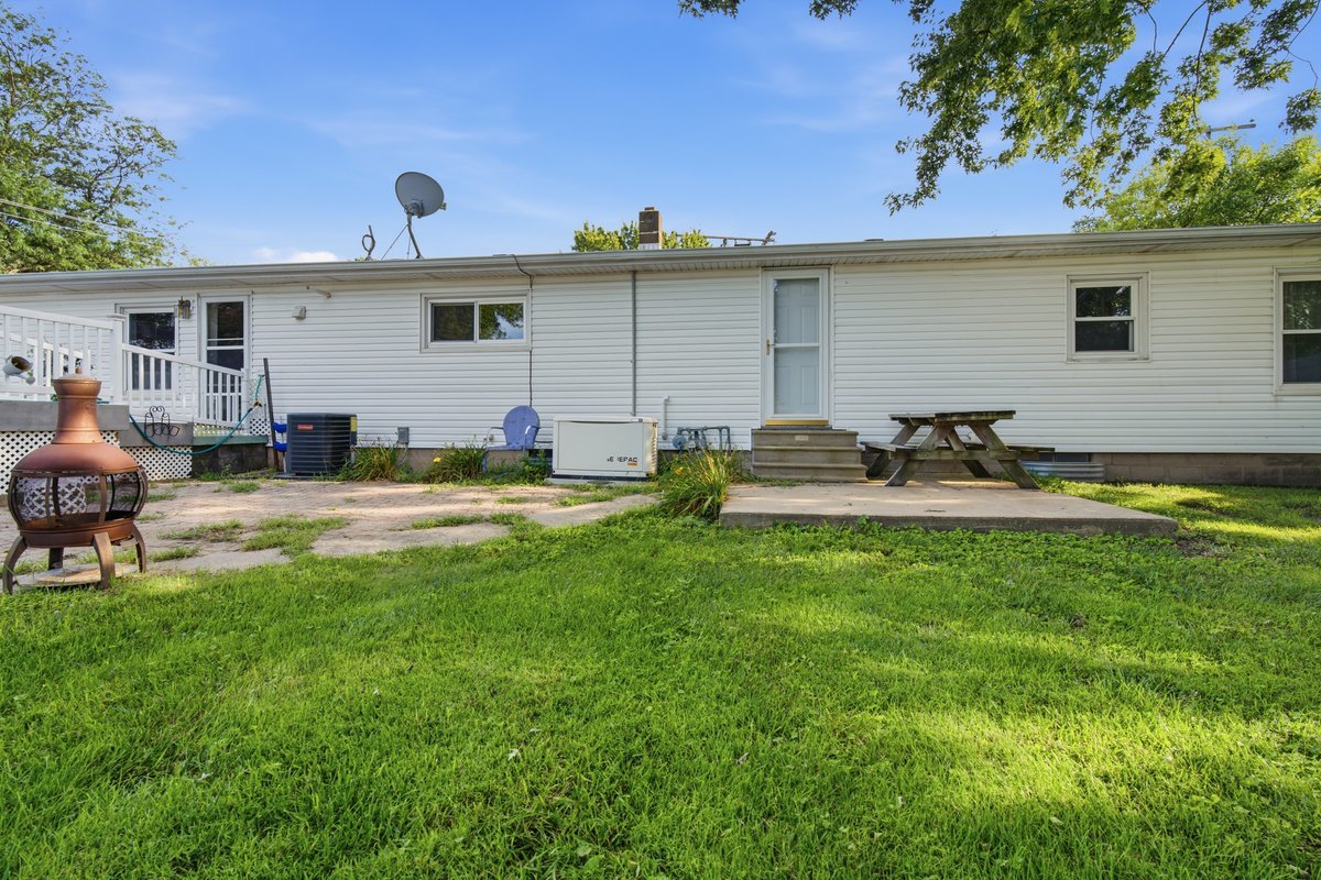 100 E Lincoln Drive Property Photo 37