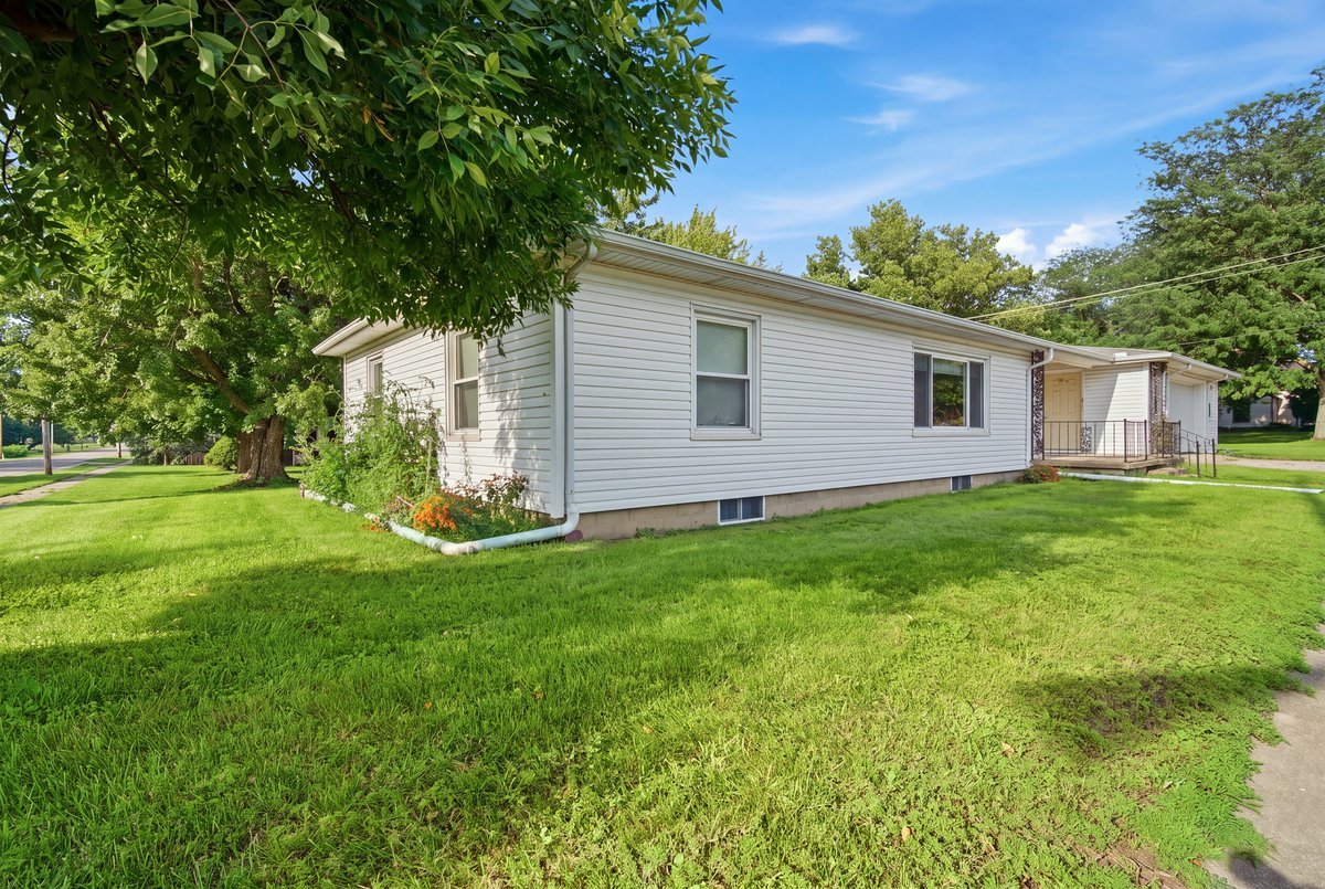 100 E Lincoln Drive Property Photo 38