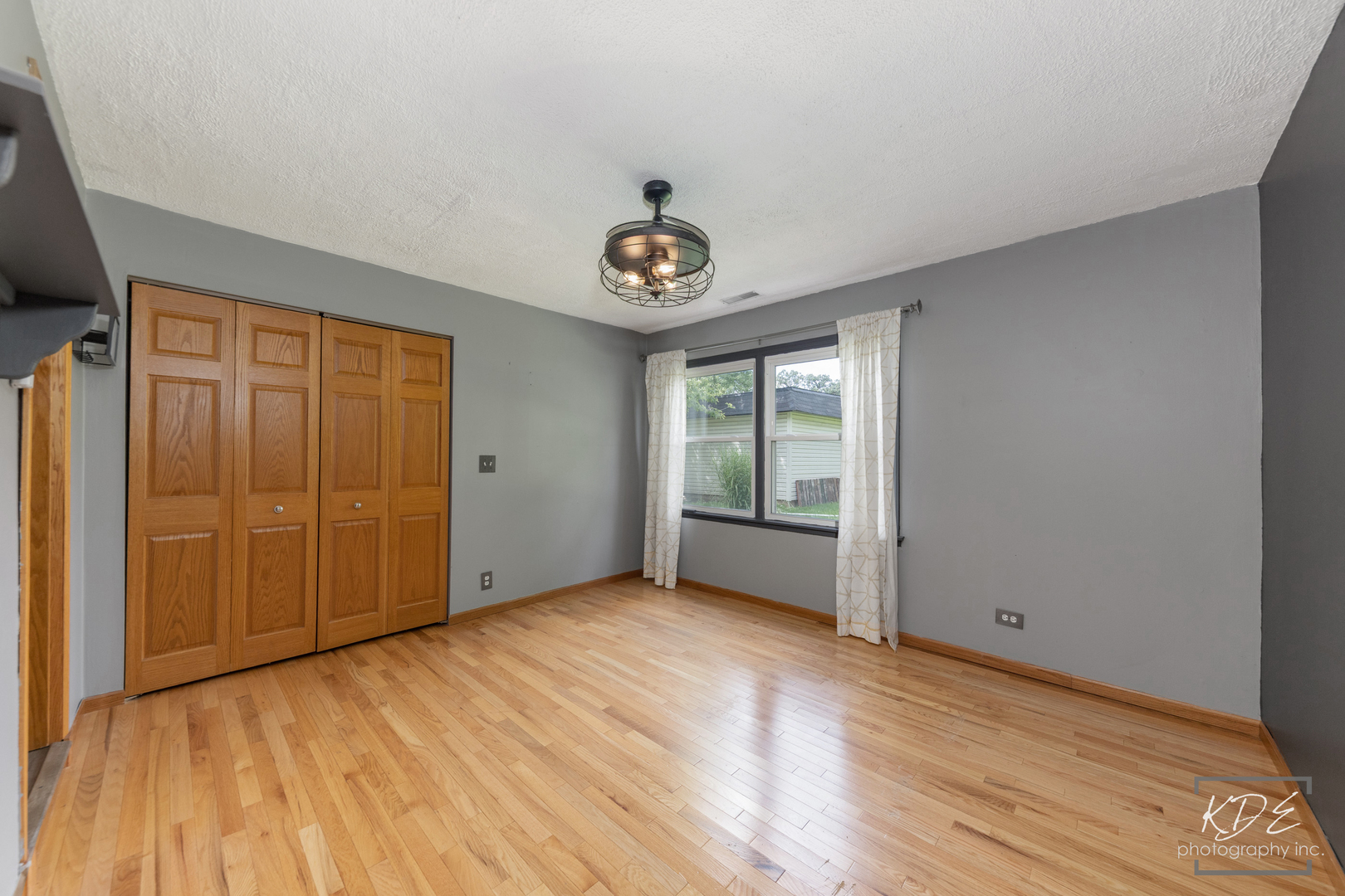 1912 Burlington Avenue Property Photo 41