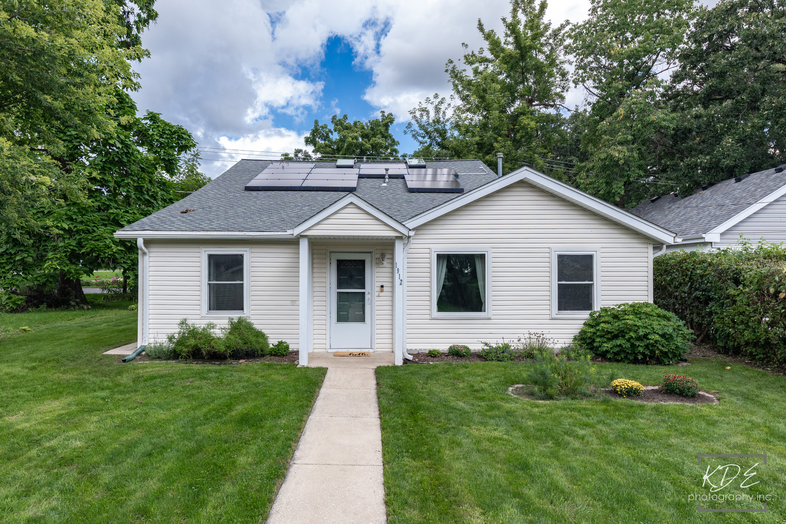 1912 Burlington Avenue Property Photo 67