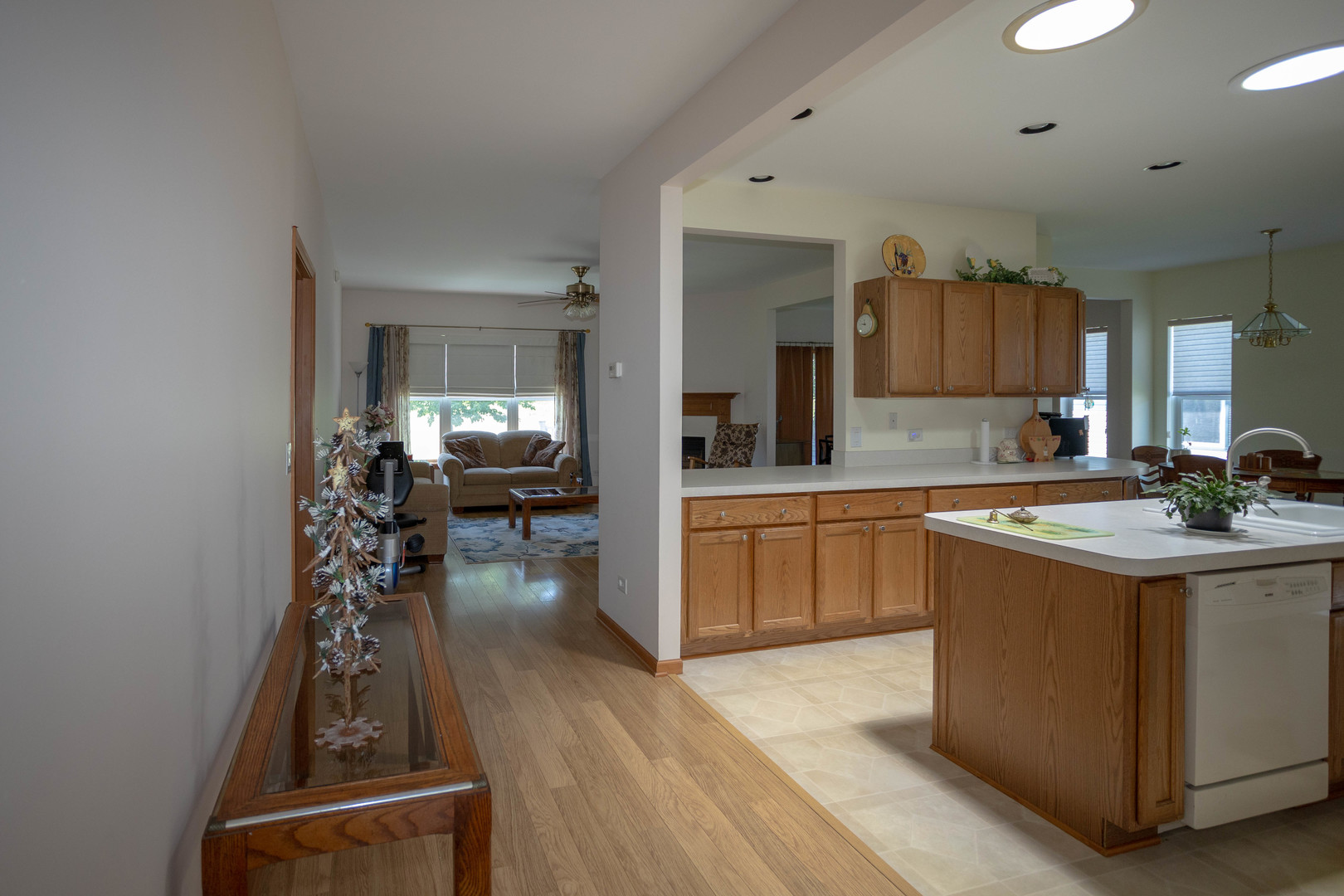 212 Rodeo Drive 2179 Property Photo 6