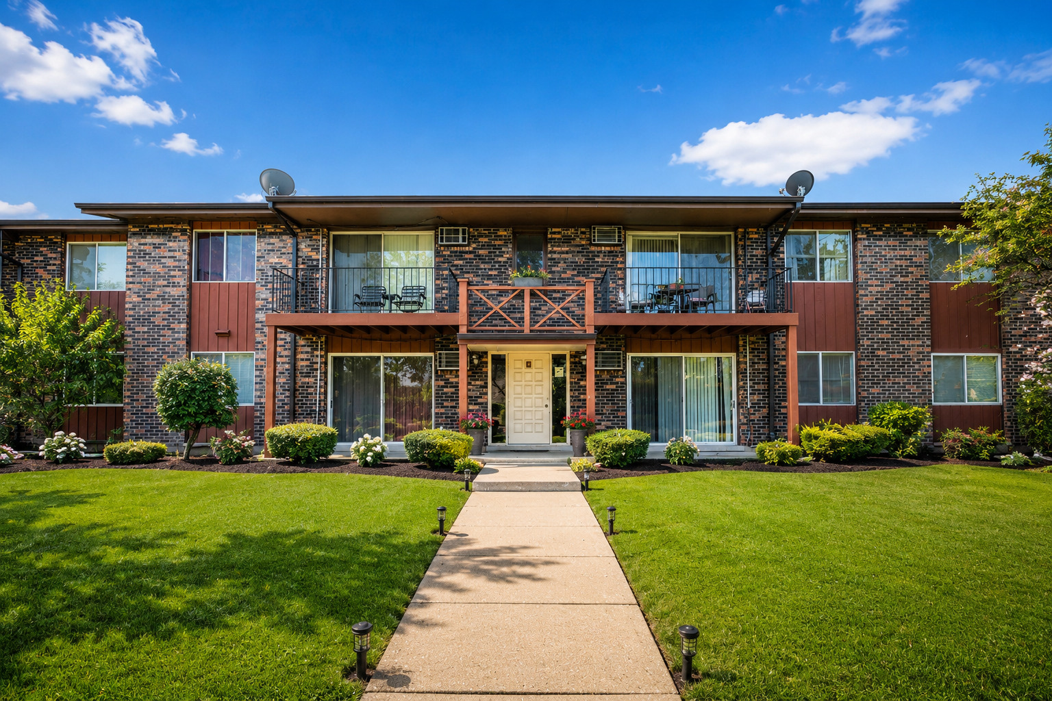 247 N Neltnor Boulevard D1c Property Photo 1