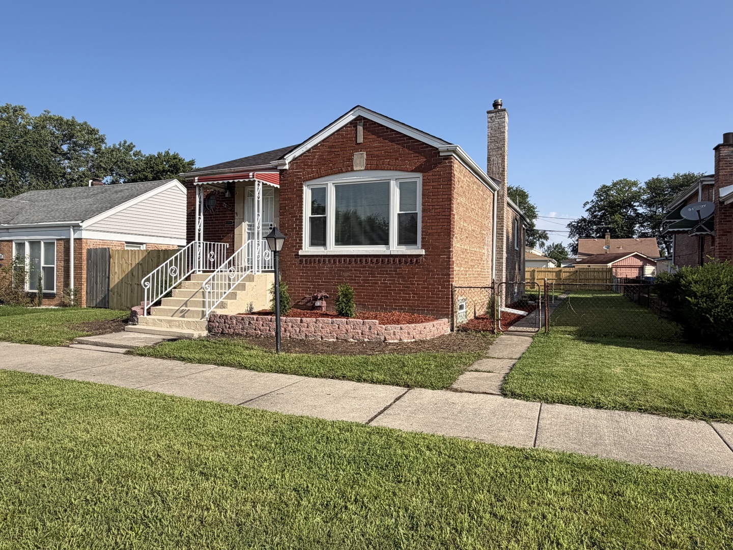 334 W 101st Place Property Photo 1