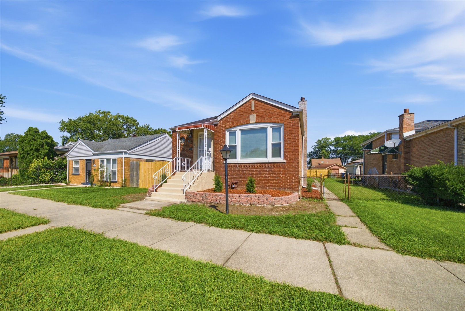334 W 101st Place Property Photo 2