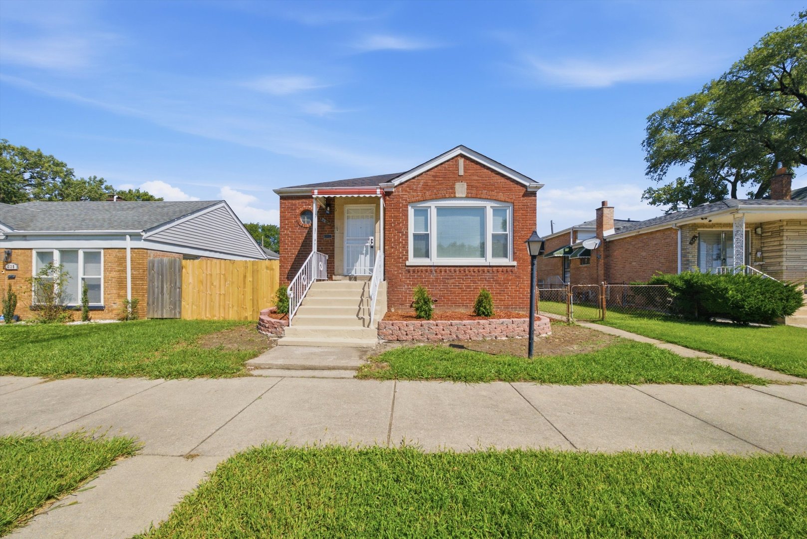 334 W 101st Place Property Photo 3