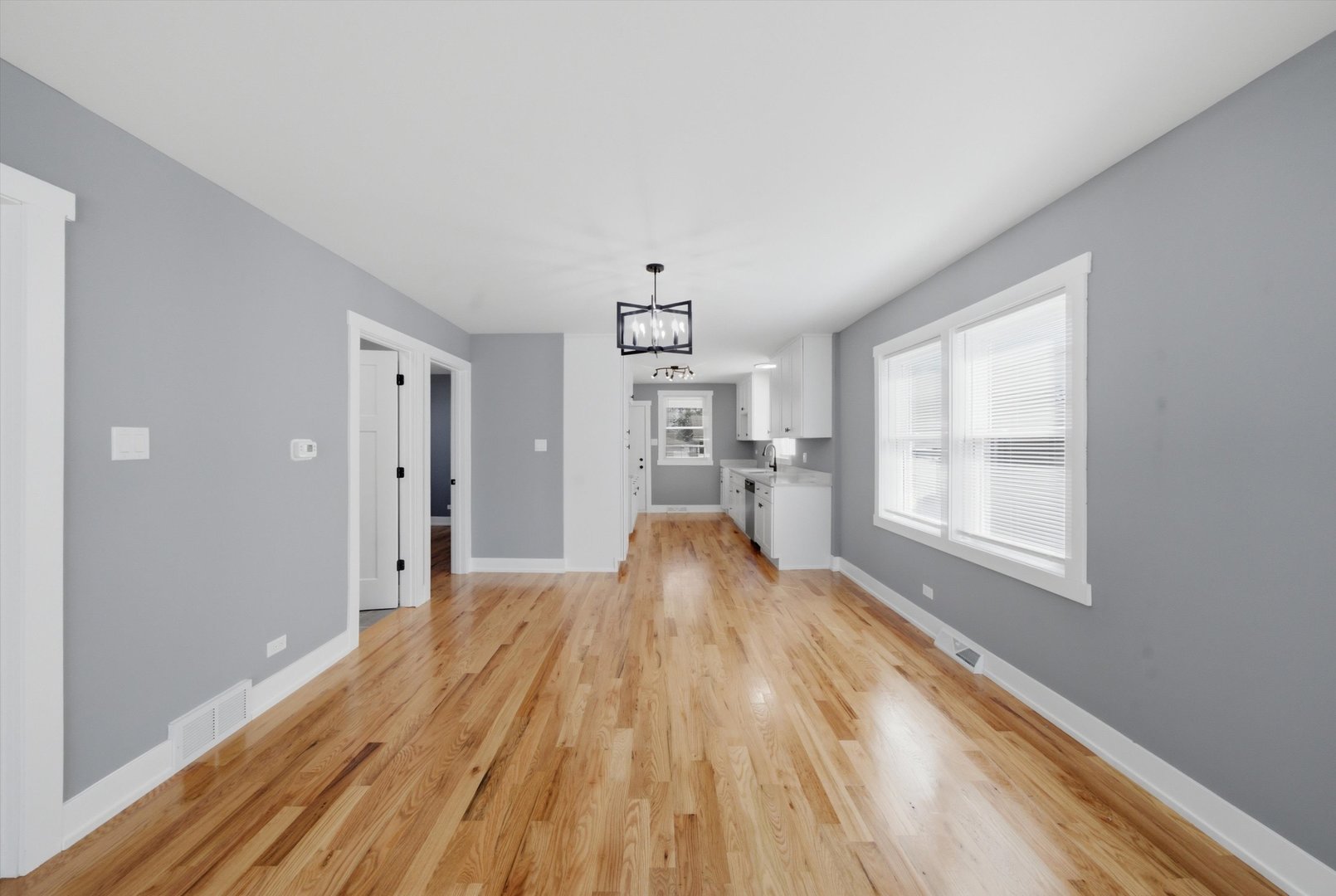 334 W 101st Place Property Photo 7