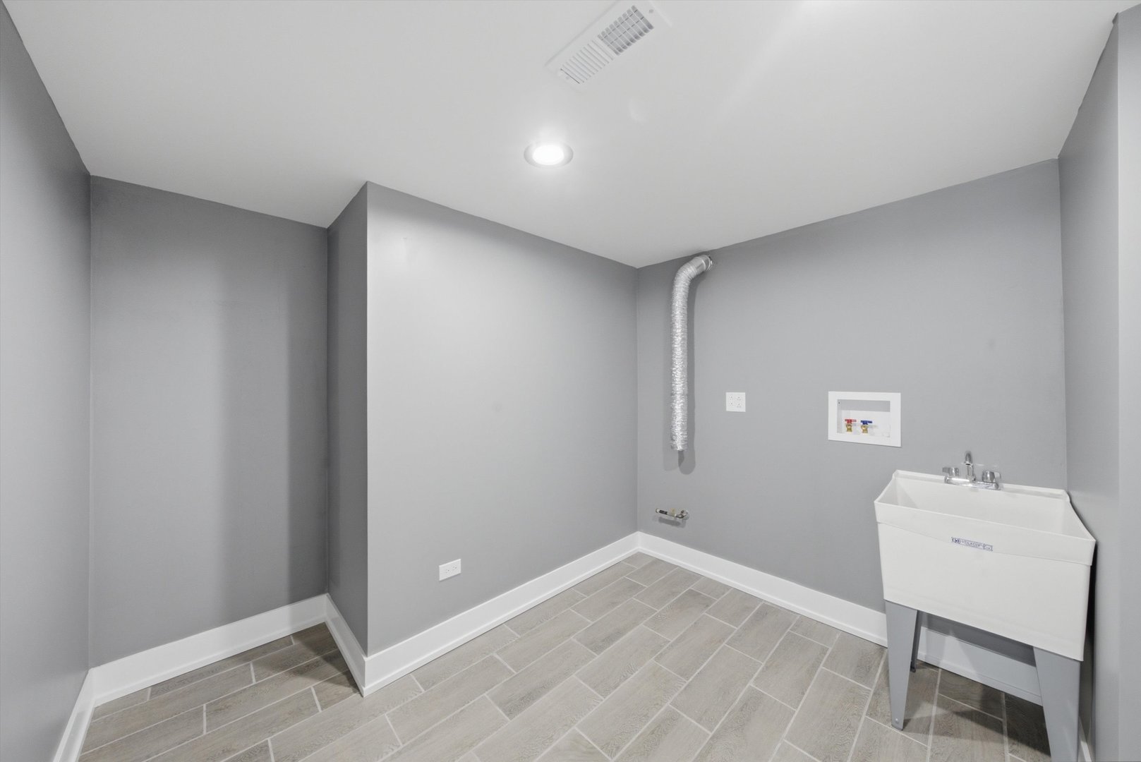 334 W 101st Place Property Photo 22