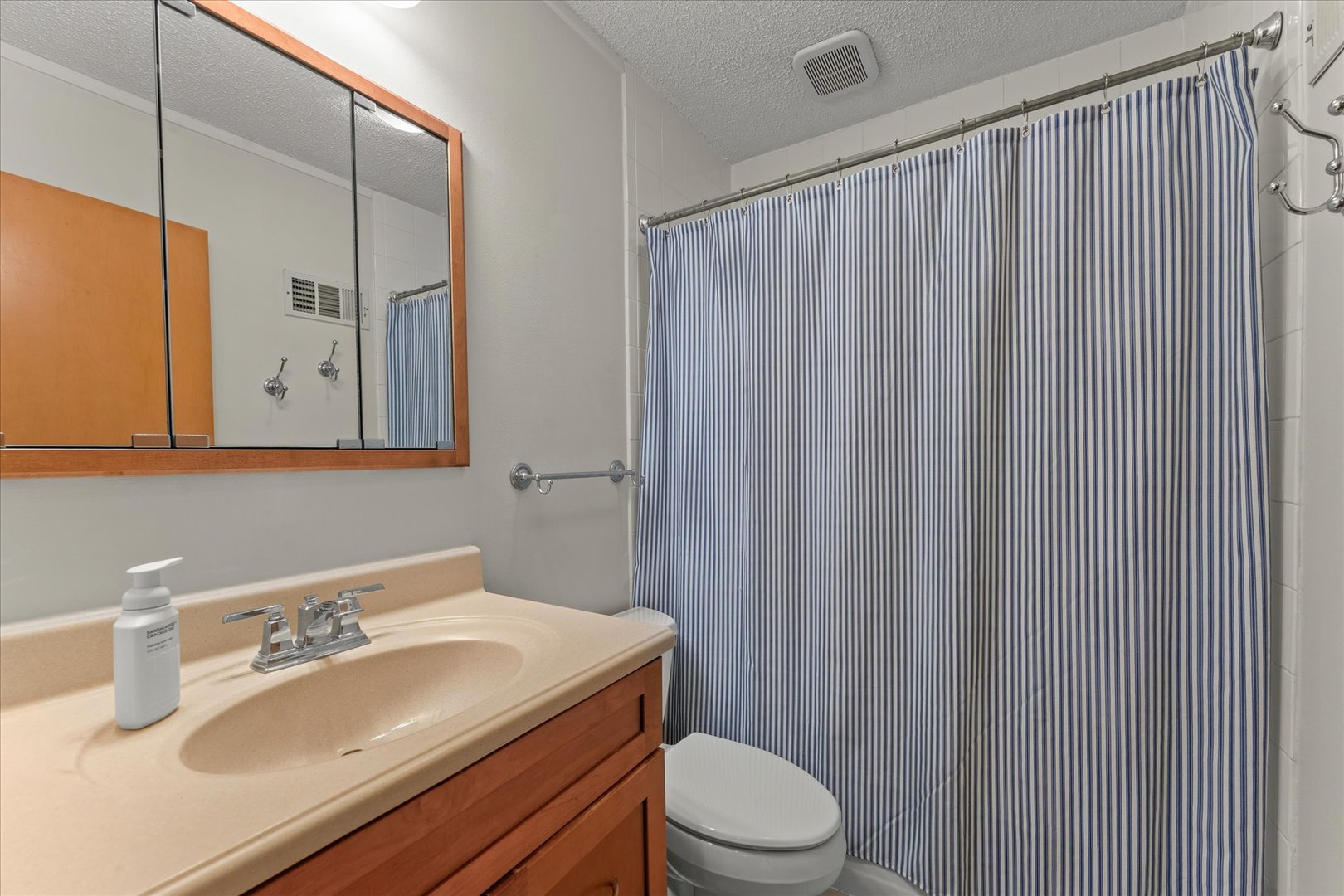 917 W Washington Street Property Photo 16