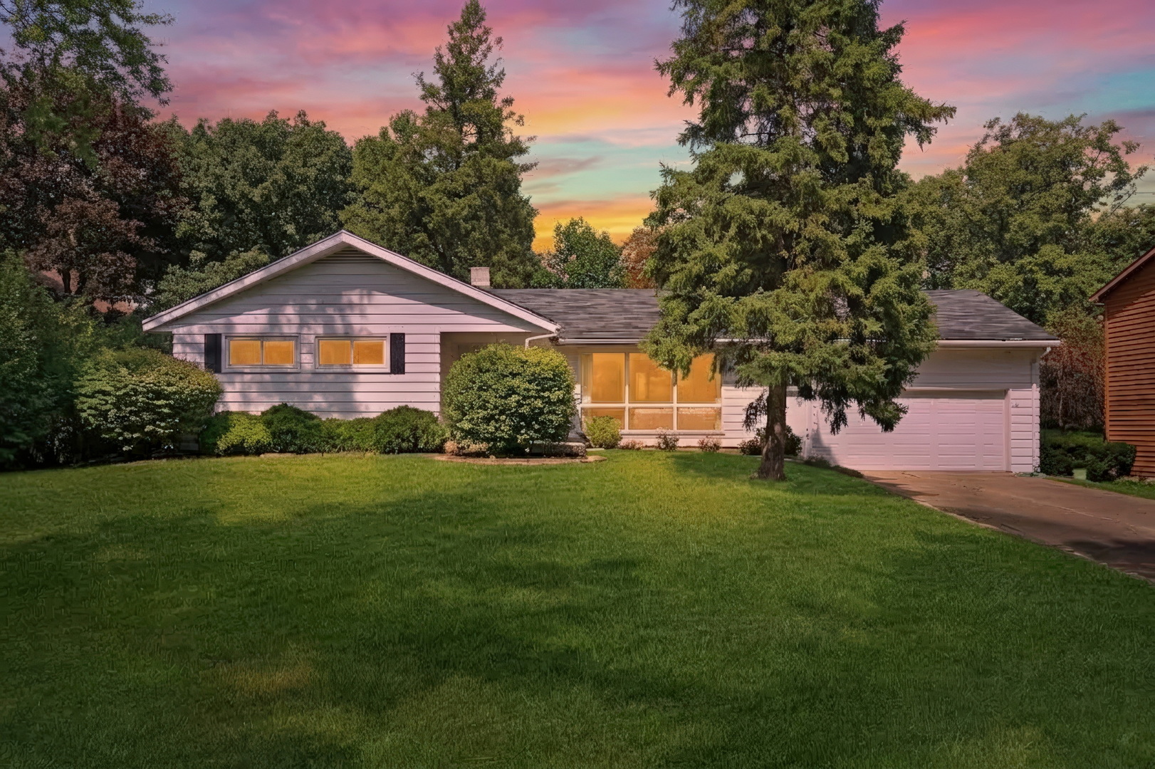 2414 Sunset Avenue Property Photo 1