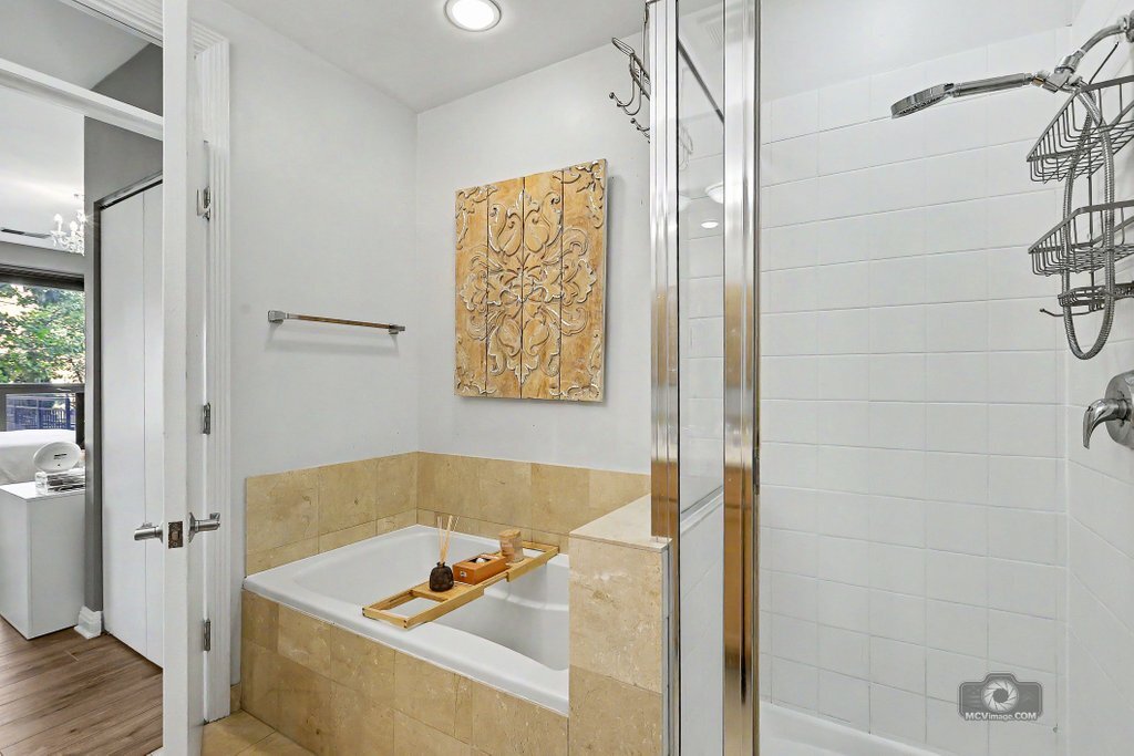 859 W Erie Street 303 Property Photo 18