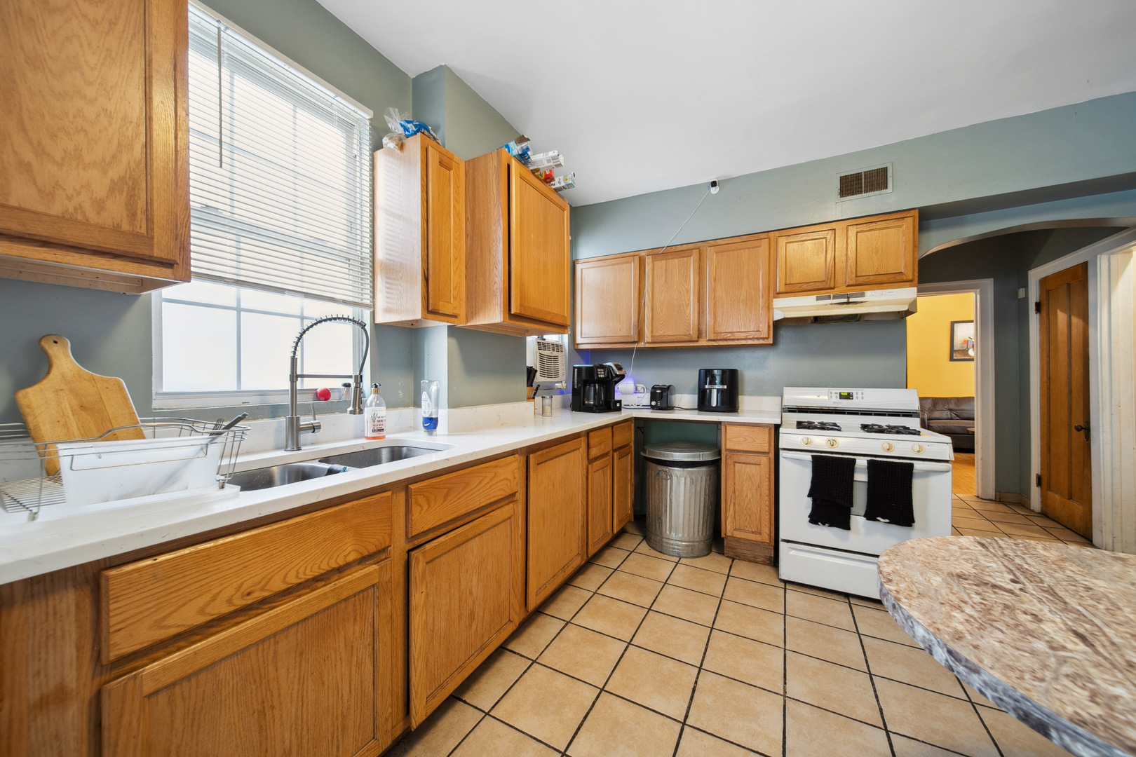 4351 N Western Avenue Property Photo 16