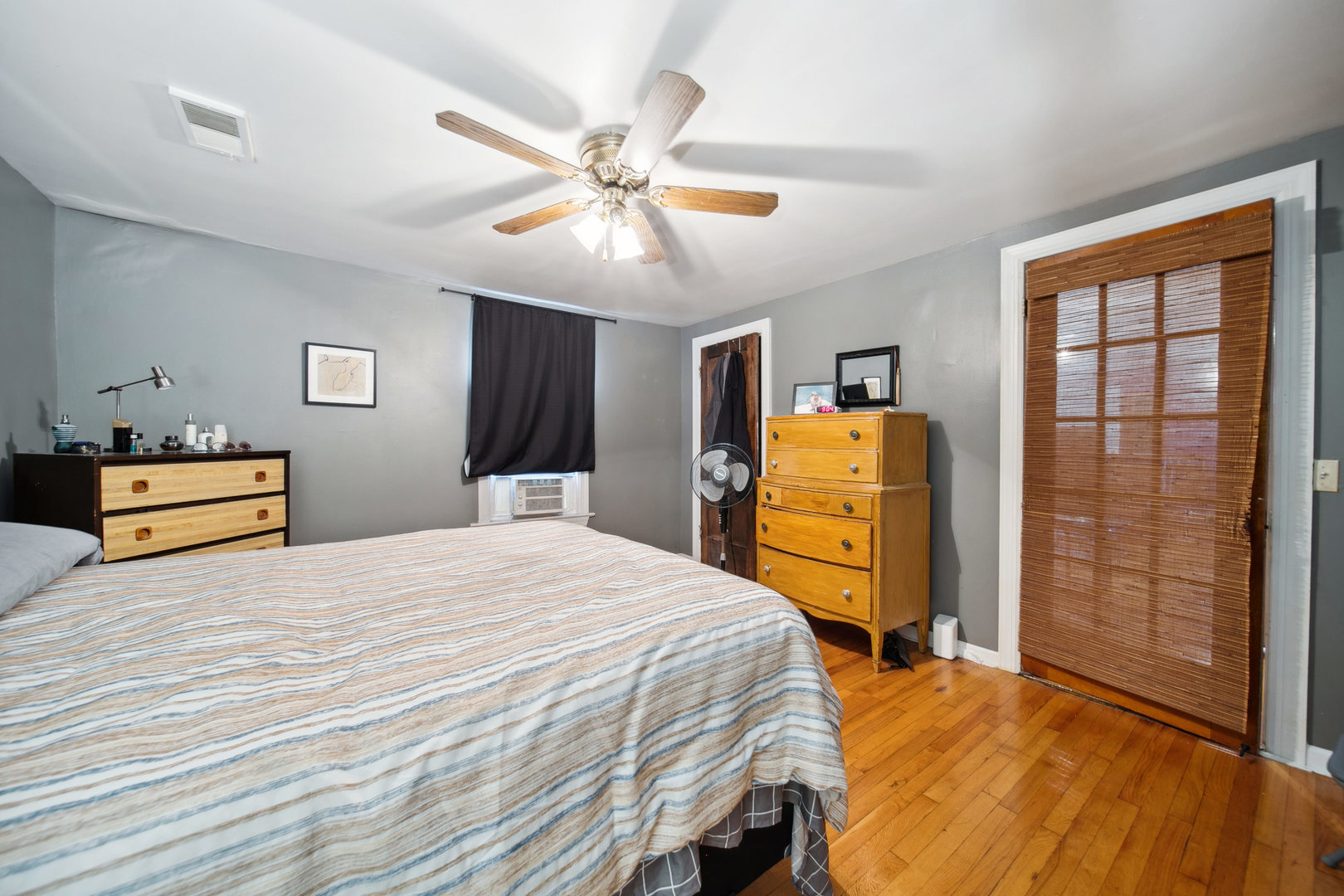 4351 N Western Avenue Property Photo 25