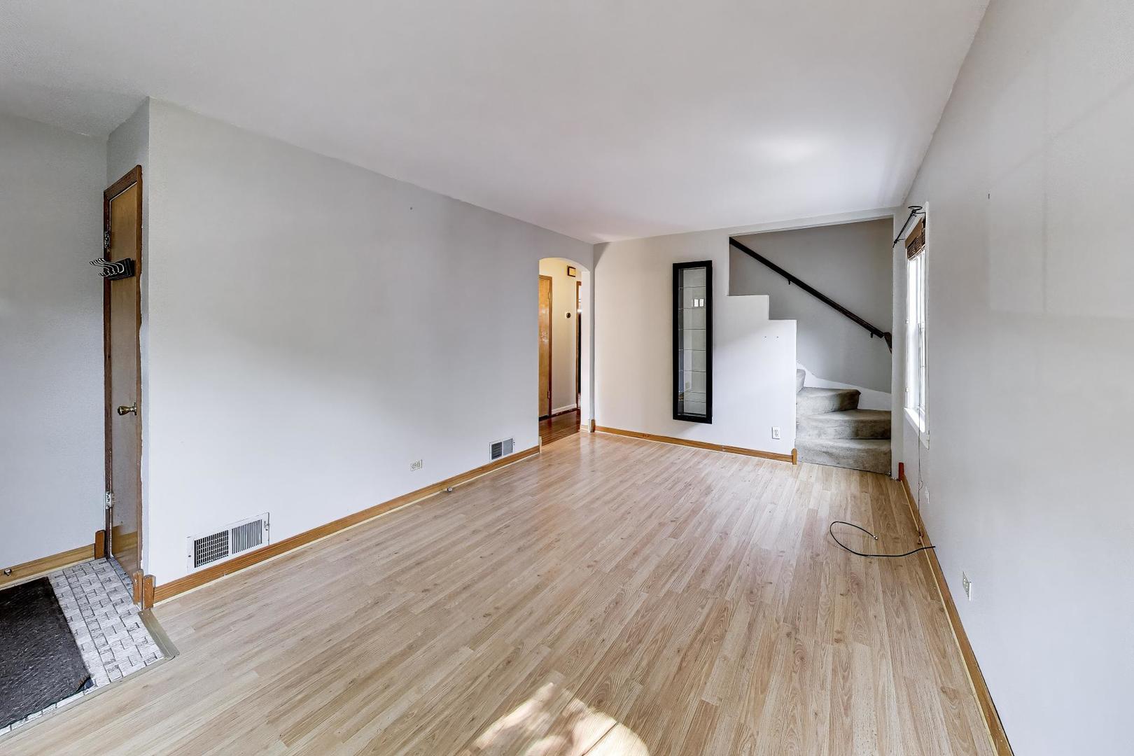 3844 N Pacific Avenue Property Photo 4