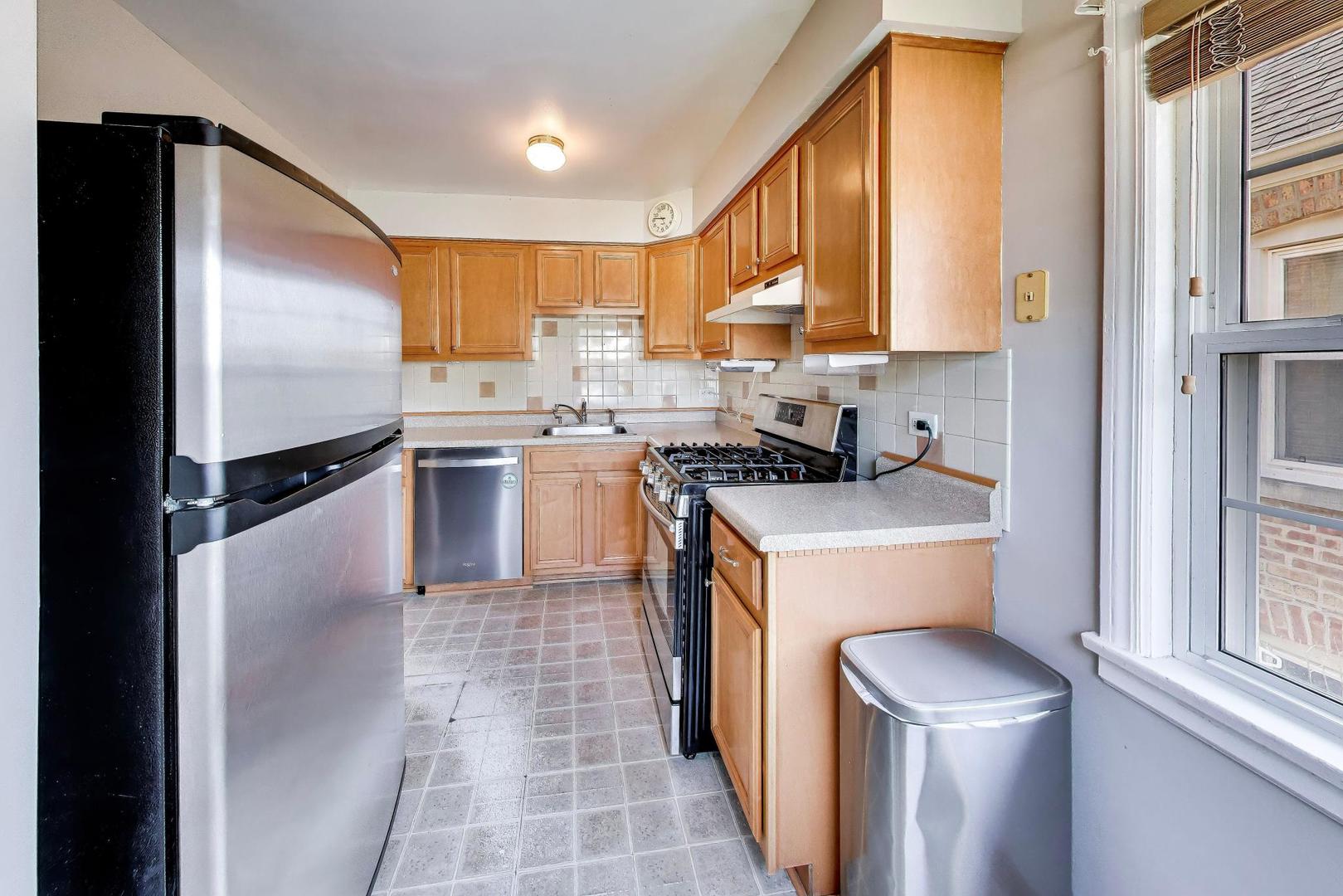3844 N Pacific Avenue Property Photo 8