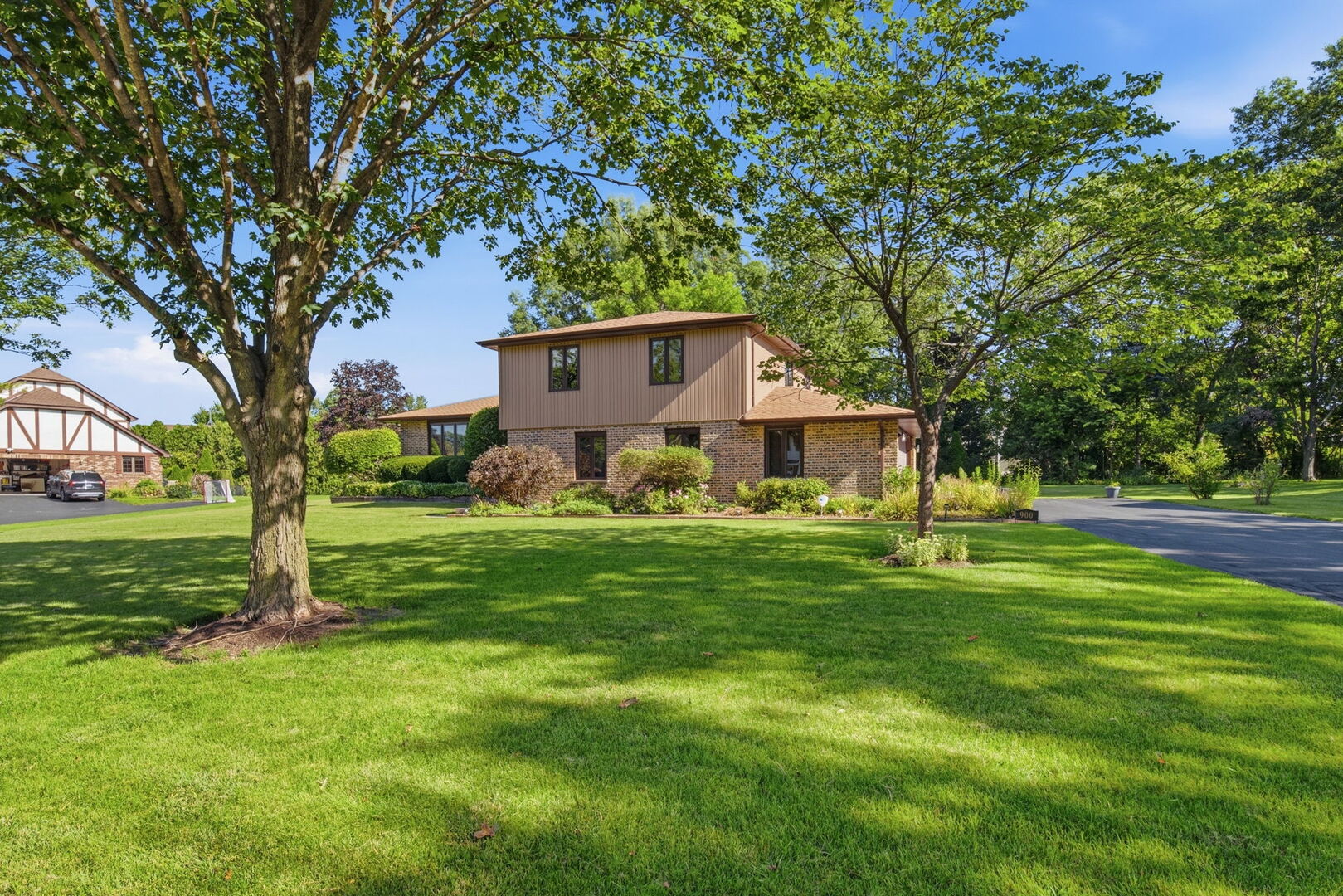 900 Saint Andrews Way Property Photo 3