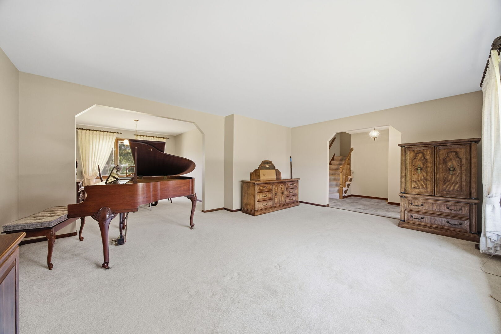 900 Saint Andrews Way Property Photo 5