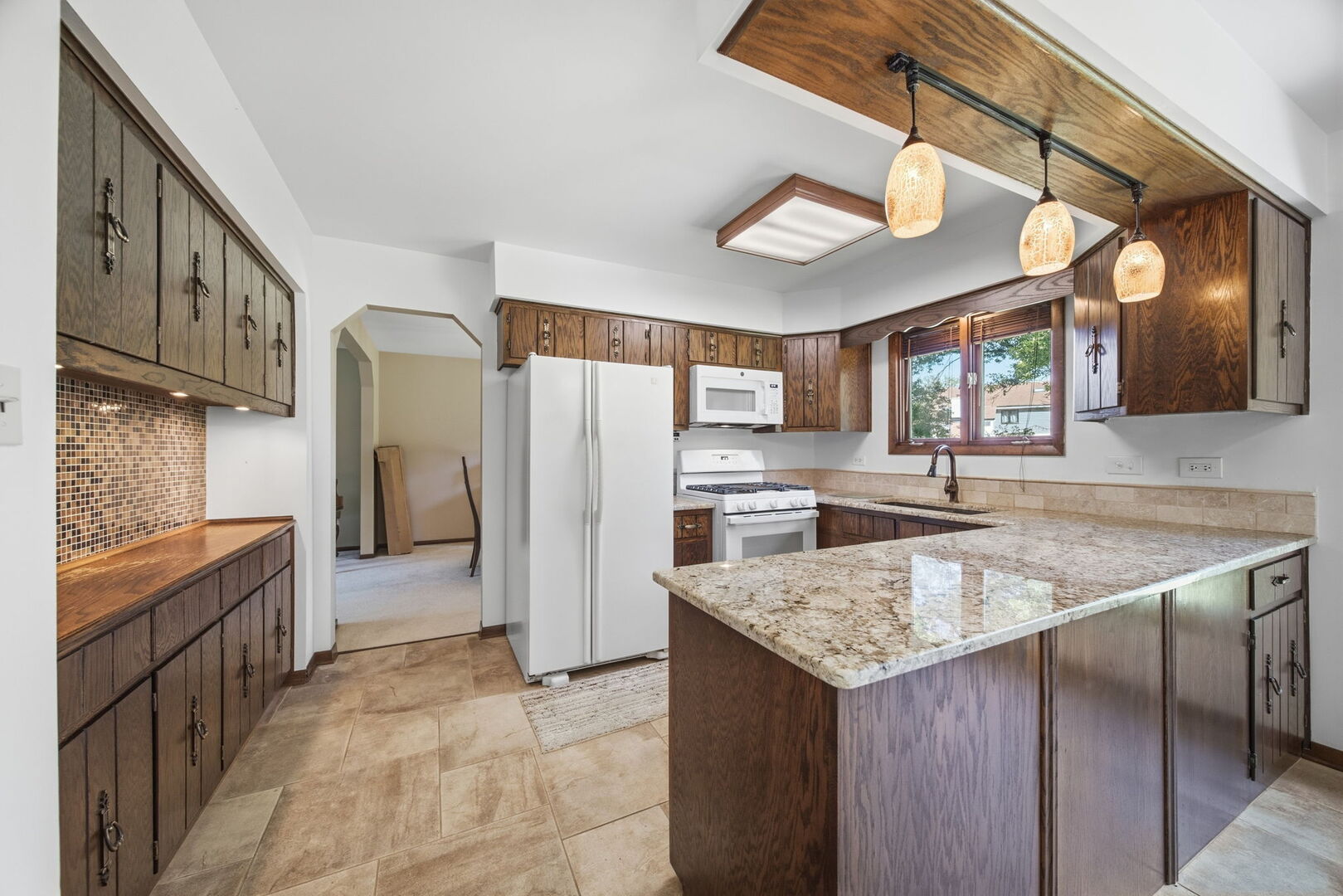 900 Saint Andrews Way Property Photo 7