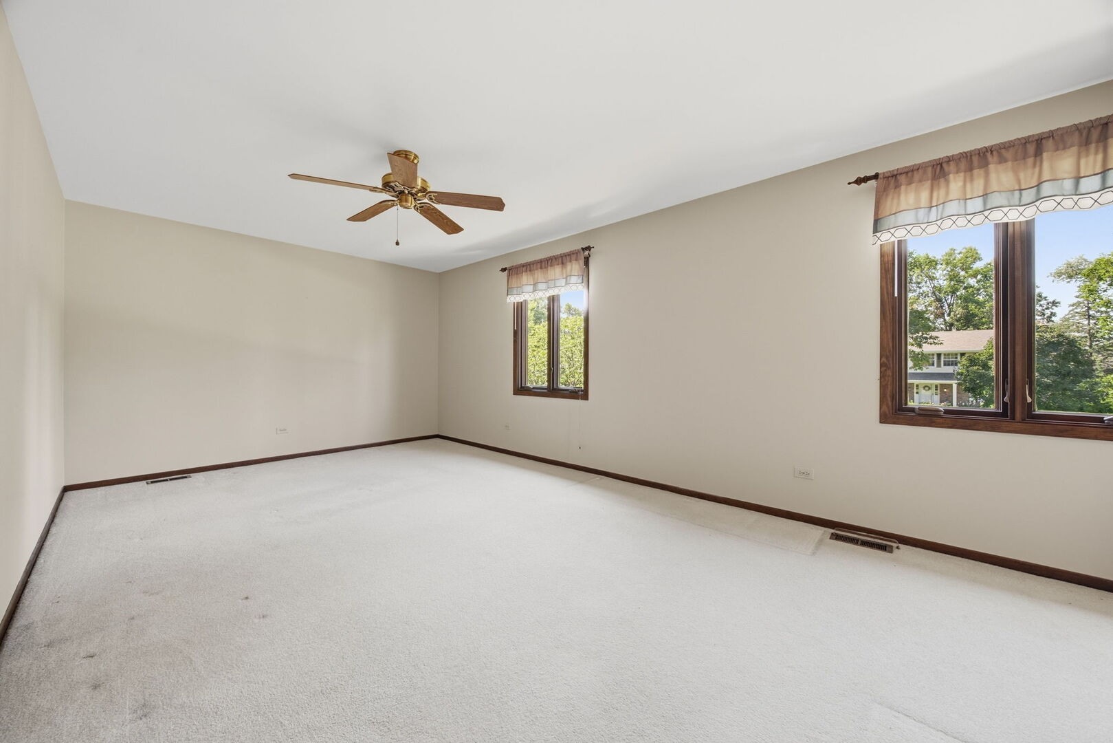 900 Saint Andrews Way Property Photo 16