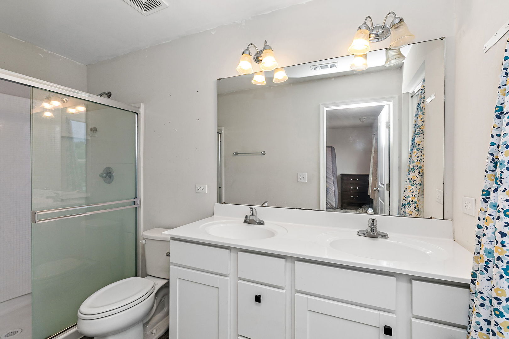 421 E Meadowdale Circle Property Photo 13