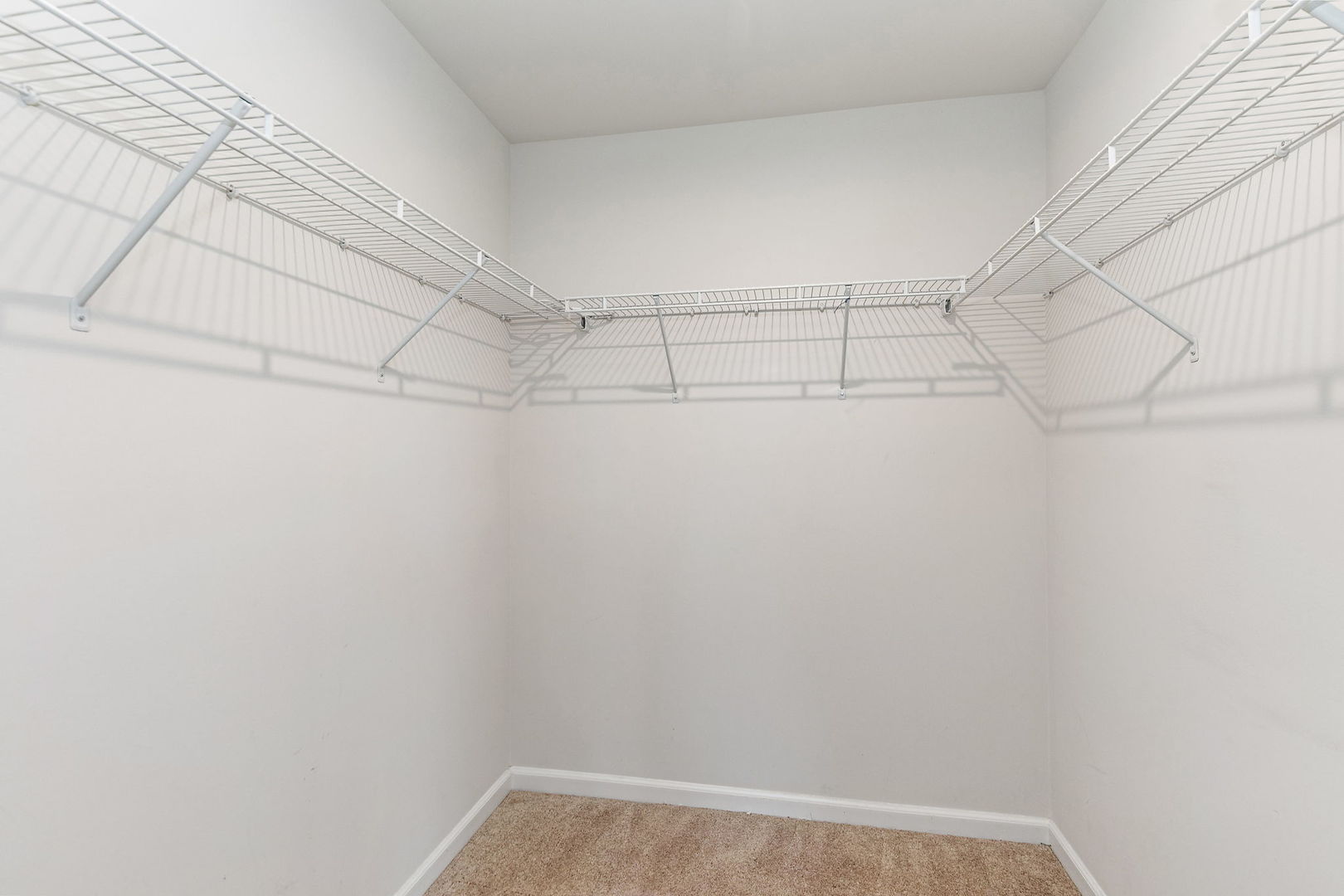 421 E Meadowdale Circle Property Photo 14