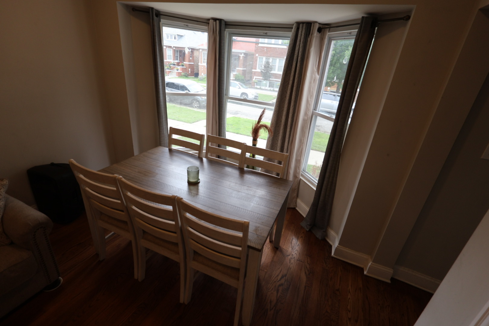 5409 S Sawyer Avenue Property Photo 6