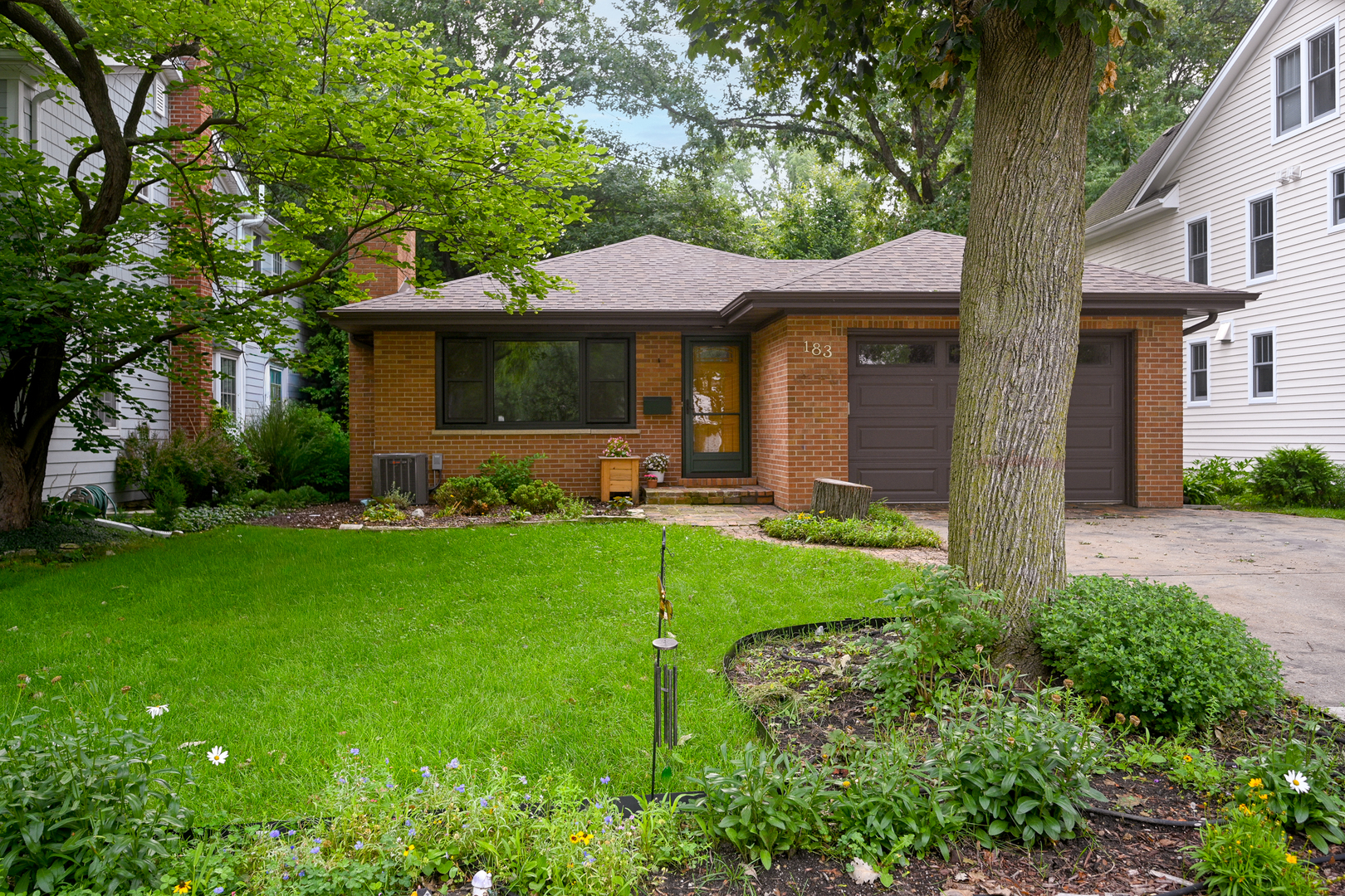 183 Brandon Avenue Property Photo 2
