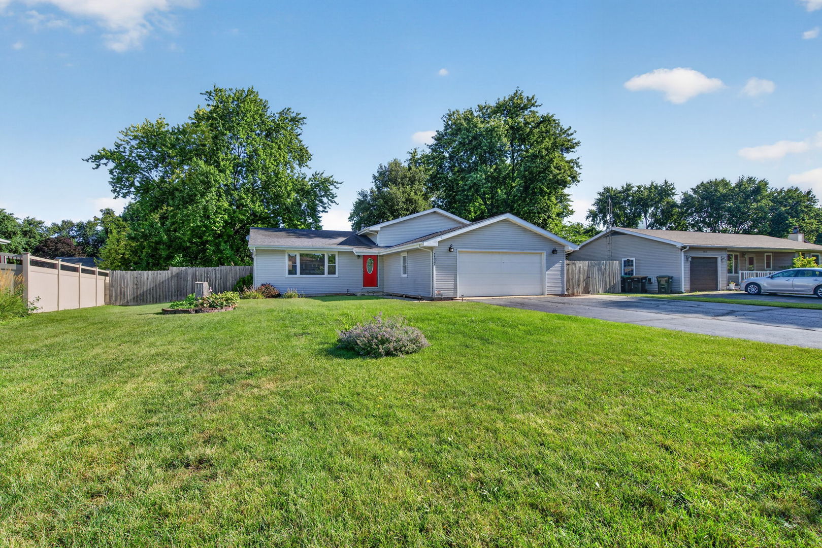 24334 S Valley Drive Property Photo 2
