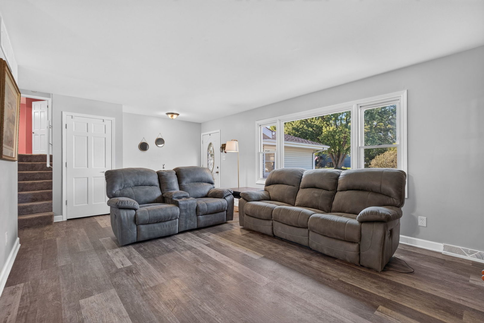 24334 S Valley Drive Property Photo 3