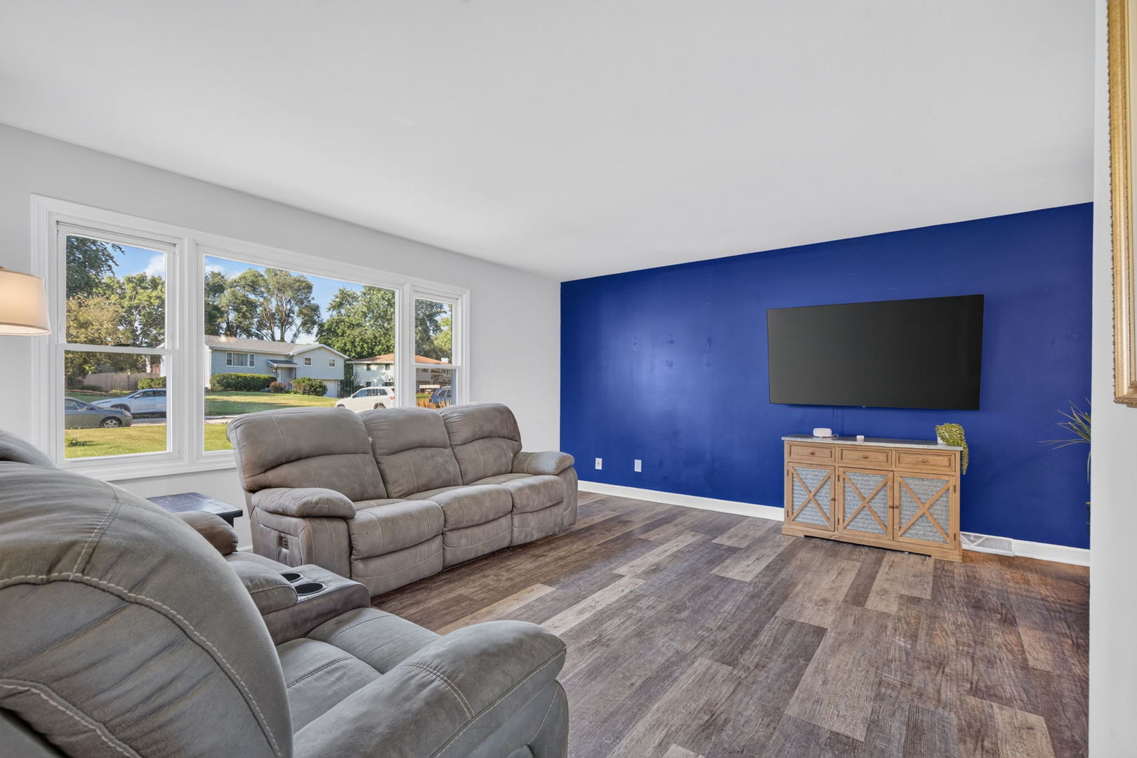 24334 S Valley Drive Property Photo 5