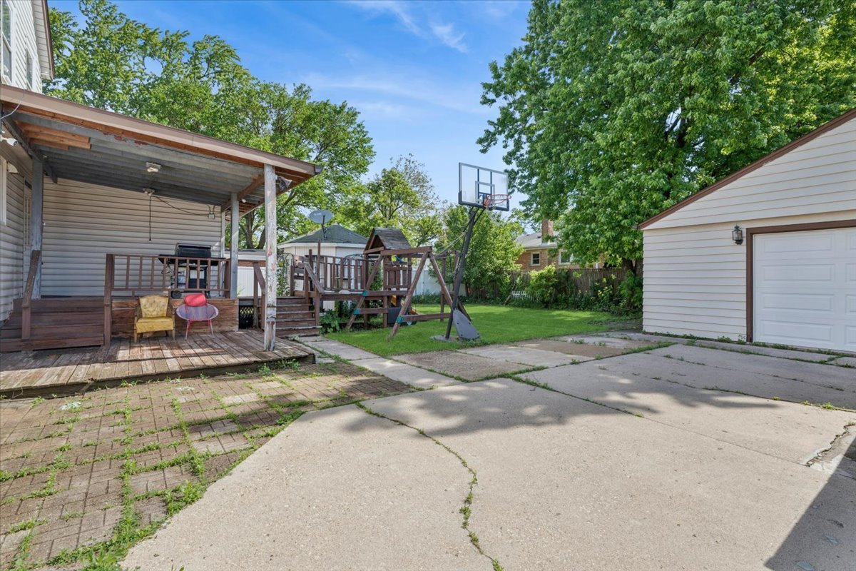 8233 Austin Avenue Property Photo 19