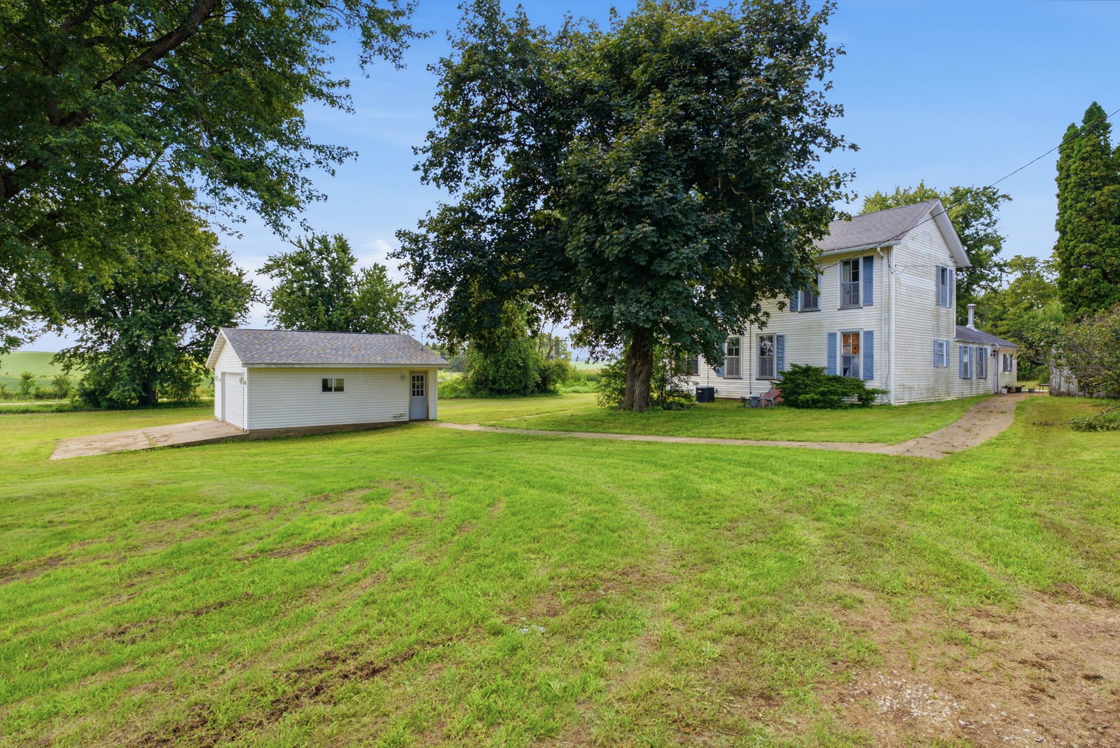 1154 280th Street Property Photo 4
